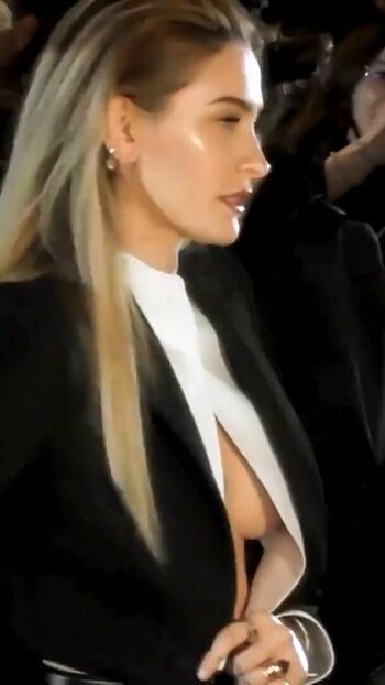 Full leaked Paris jackson  page private photo