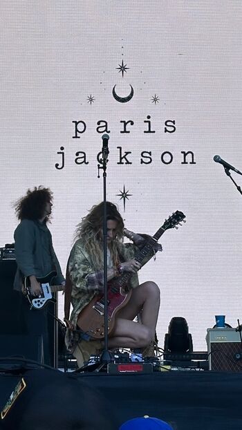 Full leaked Paris jackson private photo