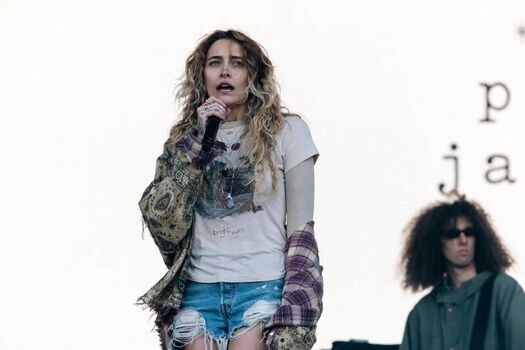 Full leaked Paris jackson private photo