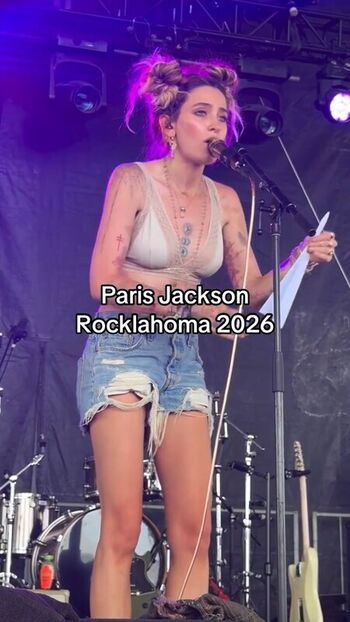 Full leaked Paris jackson private photo