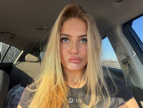Full leaked Parisangel private photo