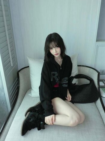 Full leaked Park soo young private photo