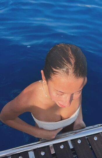 Full leaked Parker hines private photo