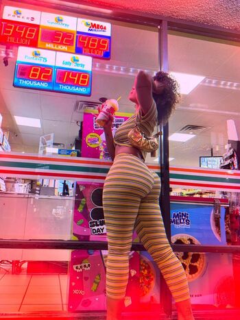 Full leaked Parker mckenna posey private photo