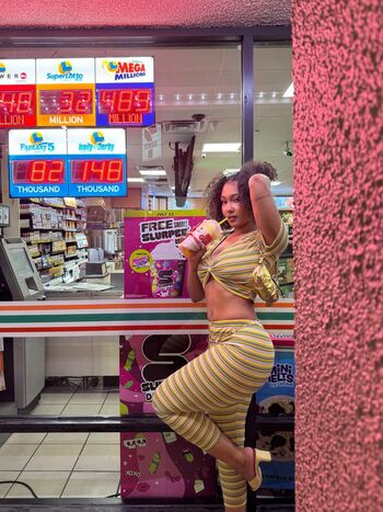 Full leaked Parker mckenna posey private photo