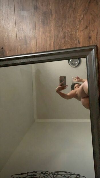 Full leaked Parker private photo