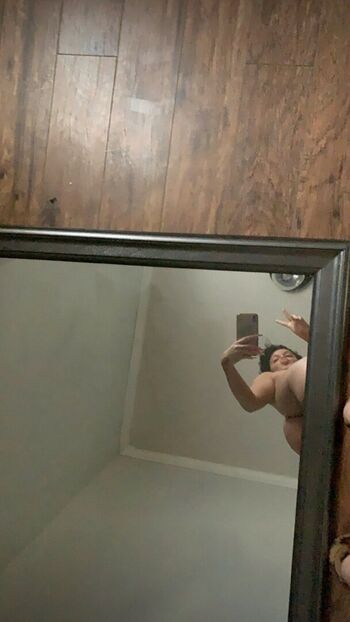 Full leaked Parker private photo