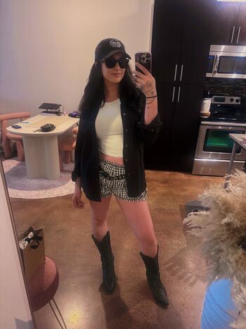 Full leaked Parmajawncheese private photo
