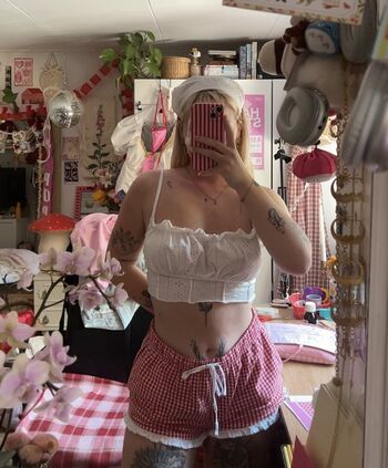 Full leaked Parmesanlover private photo
