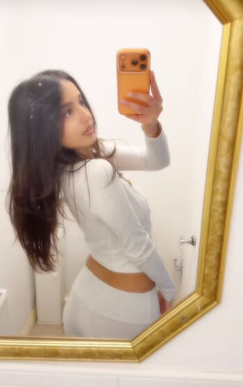 Full leaked Parnika patel private photo