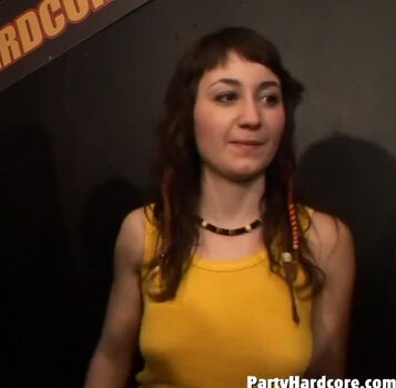 Full leaked Party hardcore model thread private photo