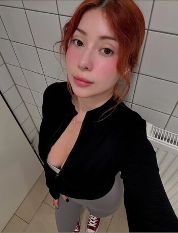 Full leaked Paulaeal private photo