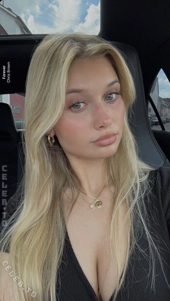 Full leaked Paulagze private photo