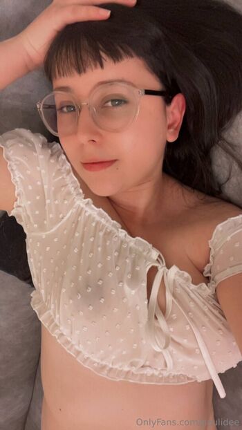Full leaked Paulidee private photo