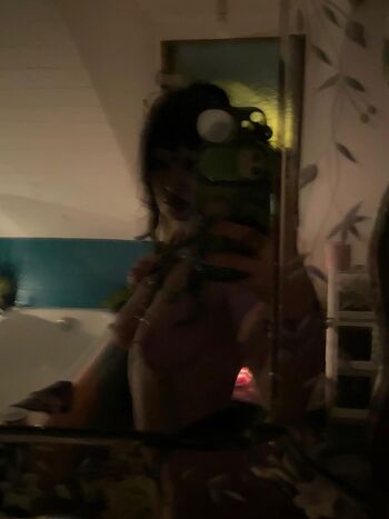 Full leaked Pauline roffi private photo