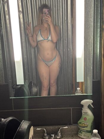 Full leaked Peachesprem private photo