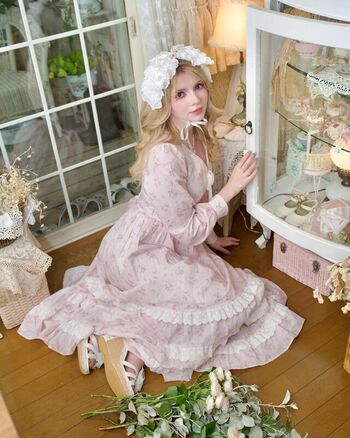 Full leaked Peachmilky private photo