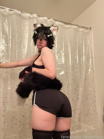 Full leaked Peachpawz private photo