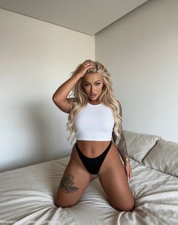 Peachy Goddess