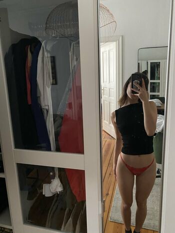 Full leaked Peachyleya private photo