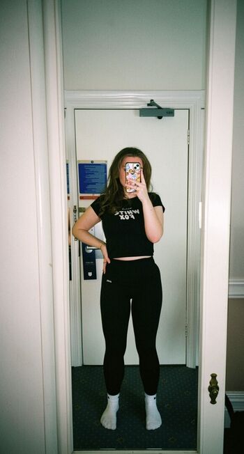 Full leaked Peachylivv private photo