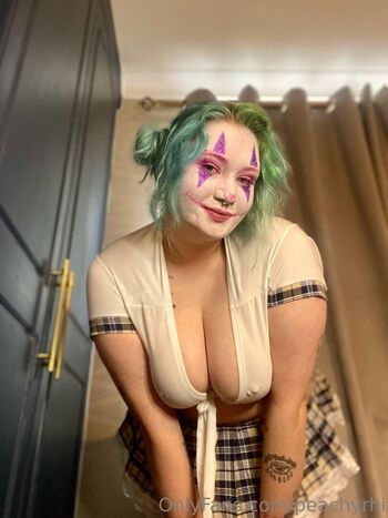 Full leaked Peachyrhi page private photo