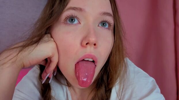 Full leaked Pearly peach private photo