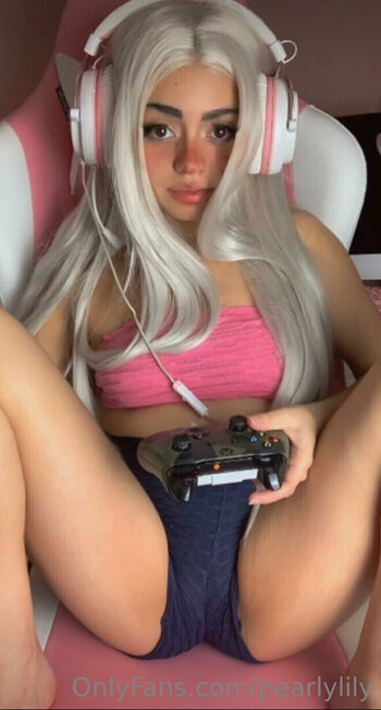 Full leaked Pearlylily private photo