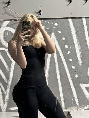 Full leaked Pelememe private photo