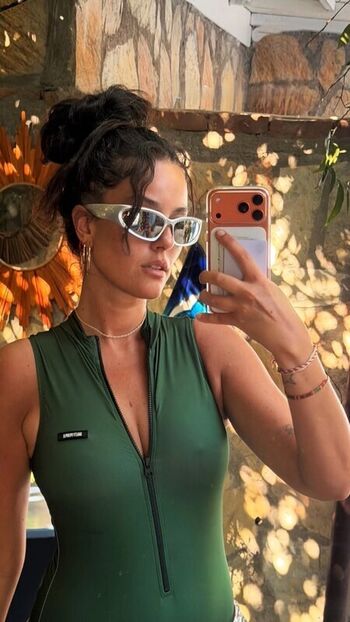 Full leaked Pelin akil private photo