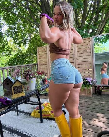 Full leaked Peri scheer private photo