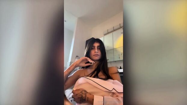 Full leaked Perky mia private photo