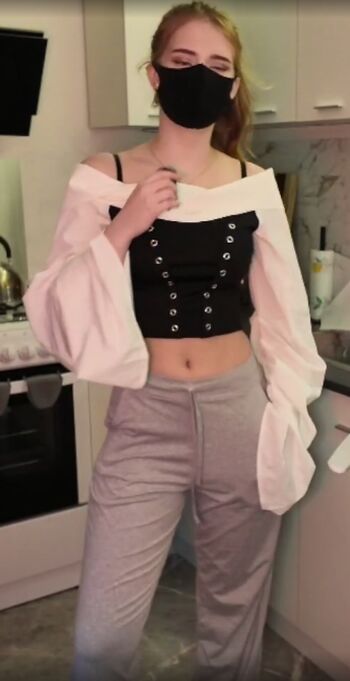 Full leaked Perlinna private photo