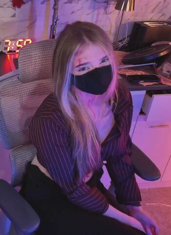 Full leaked Perlinna private photo