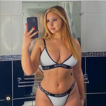 Full leaked Petitebruneone private photo