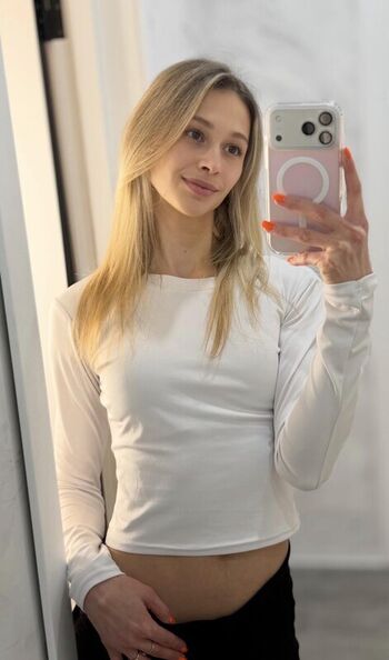 Full leaked Petitegloria private photo