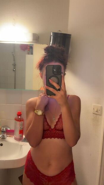 Full leaked Petits comptes mym private photo