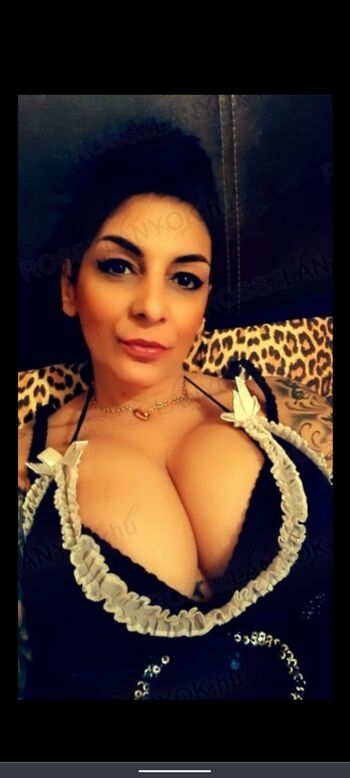 Full leaked Petratimea page private photo