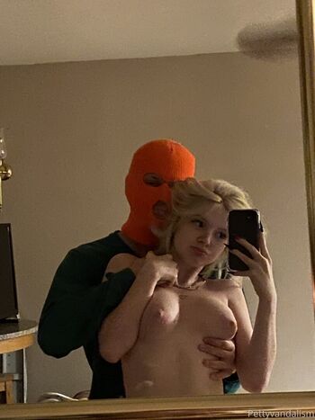 Full leaked Pettyvandalism page private photo