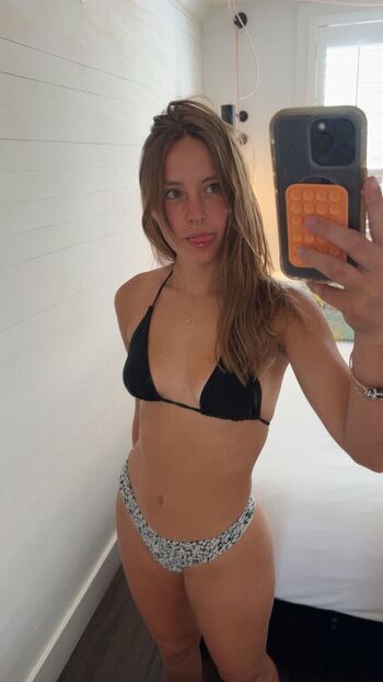 Full leaked Peyton coffee private photo