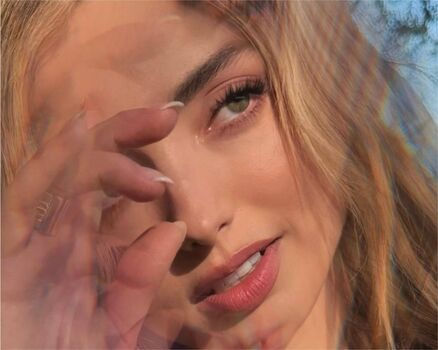 Full leaked Peyton list private photo