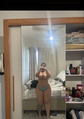 Full leaked Phavolla private photo