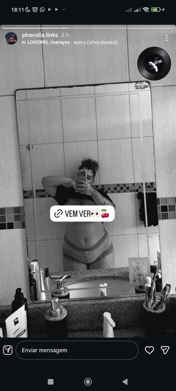 Full leaked Phavolla private photo