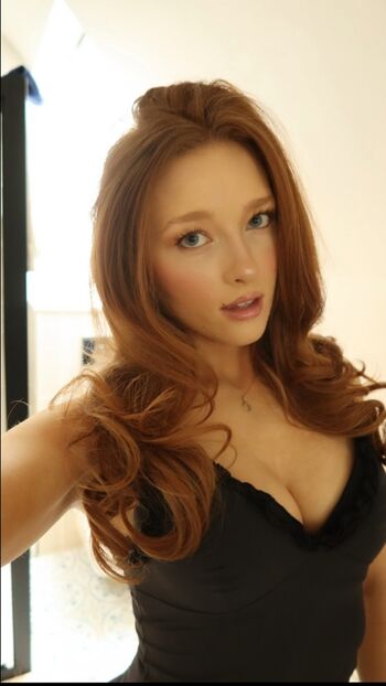 Full leaked Pheobeisginger page private photo