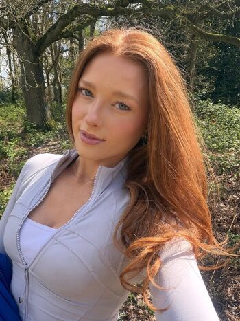 Full leaked Pheobeisginger private photo