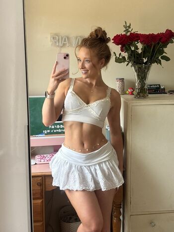 Full leaked Pheobeisginger page private photo