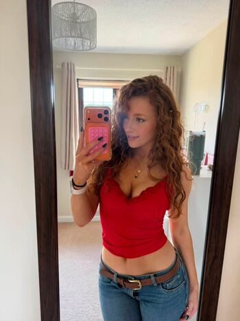Full leaked Pheobeisginger private photo