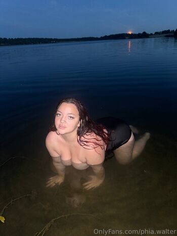 Full leaked Phia walter page private photo