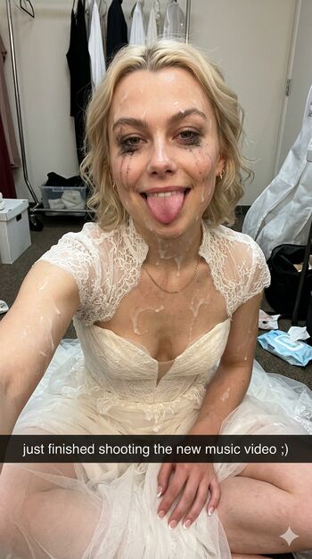 Full leaked Phoebe bridgers private photo