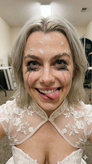 Full leaked Phoebe bridgers private photo